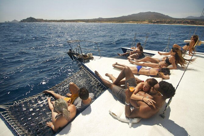 3 hour Snorkeling and Catamaran in Cabo San Lucas - Crew and captain: Tony Castro’s role and why the reviews feel split