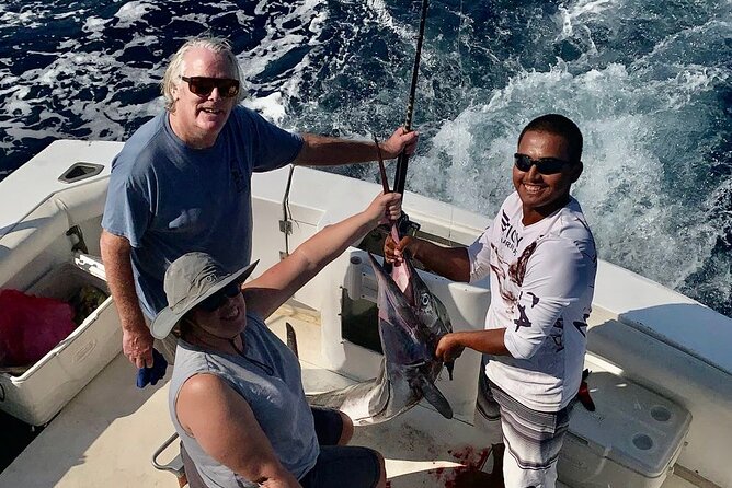 5-Hours Private Fishing Experience in Cruiser in Cabo San Lucas - What’s included (and what that means on the day)