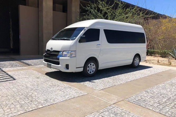 Airport Los cabos Round Trip Transportation - Inside the Van: Vehicle Types, AC, and Luggage Space