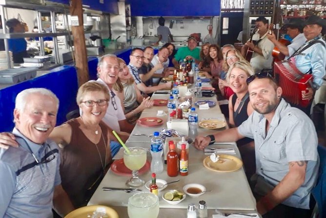 AvoCabo Food Tour - 3 hours on foot: pace, walking, and what to expect