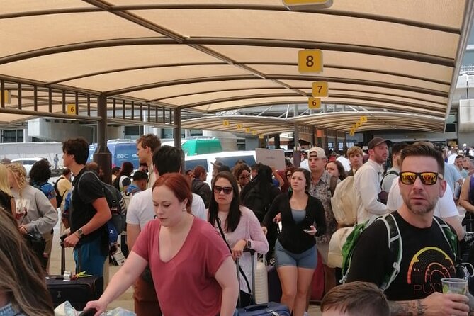 Cabo Airport to LA PAZ SHUTTLE - Should You Book the Cabo Airport to La Paz Shuttle?