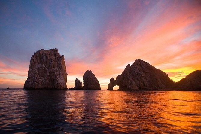 Cabo Arch Sunset Yacht Tour - Dinner & Drinks — Up to 18 Guests - Your Evening Flow: From El Arco to a Swim Stop in Bay of Banderas