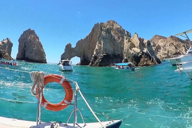 Cabo Blue Snorkeling Cruise, Open Bar and Lunch in Cabo San Lucas - Paddleboards and Floating Mats: Fun, But Only If the Water Wants It