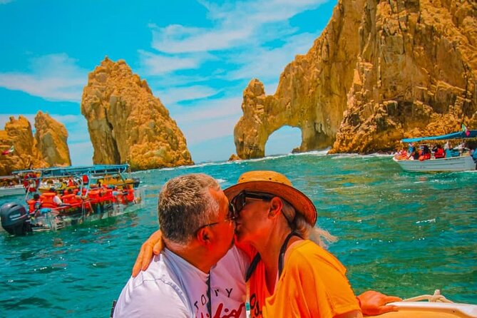 Cabo life Private Yacht in Los Cabos | 10 PAX & 3 HRS - First Stop: El Arco Views From the Water