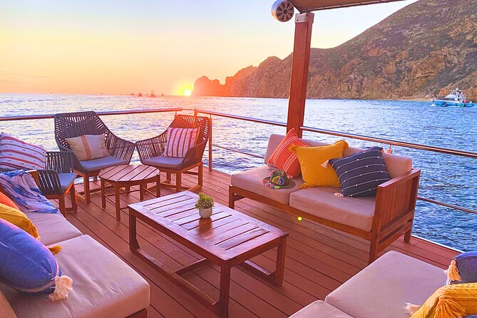 Cabo Private Catamaran: Chill Experience with Sup and Float Mat - SUP, snorkeling gear, and the floating mat: how to plan your water time