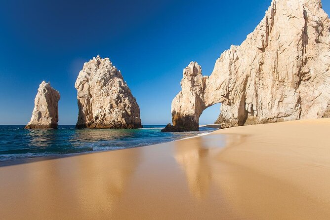 Cabo Private Transportation Airport to Cabo San Lucas Pacific Side, Nobu Hard Rock - The Ride Itself: Punctual, Clean, and Friendly