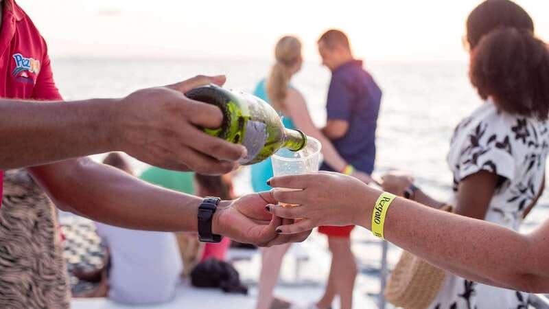 Cabo San Lucas: 2 Hour Sunset Cruise with Food and Wine - The Sunset Pause: Where the Sky Turns Show Time