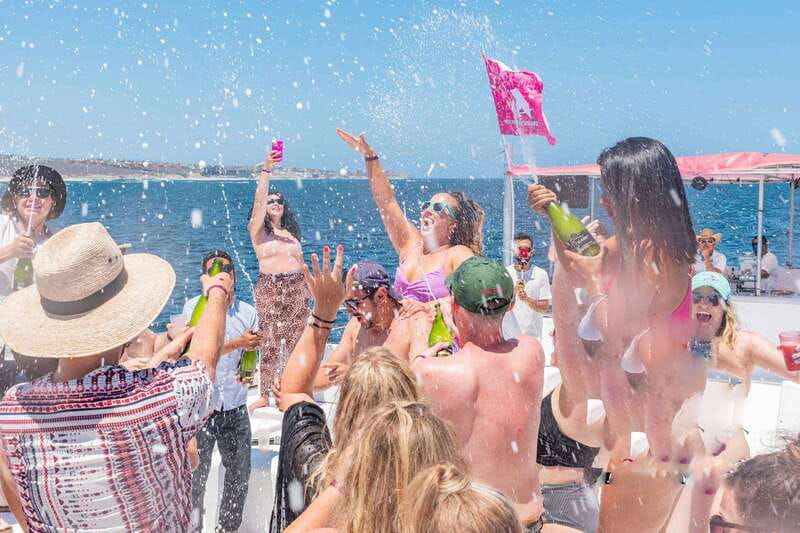 Cabo San Lucas: Adults-Only Boat Party with Drinks & Live DJ - The Arch of Cabo photo stop: getting iconic Cabo in without a full tour day