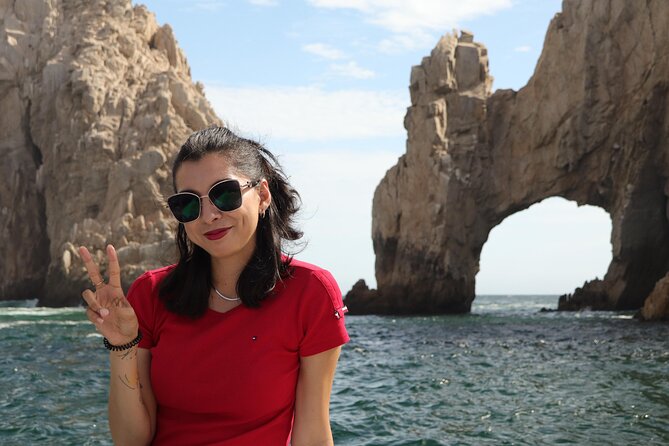 Cabo San Lucas Arc Group Tour in Glass Bottom Boat - Getting To D Dock Marina (and why timing matters)
