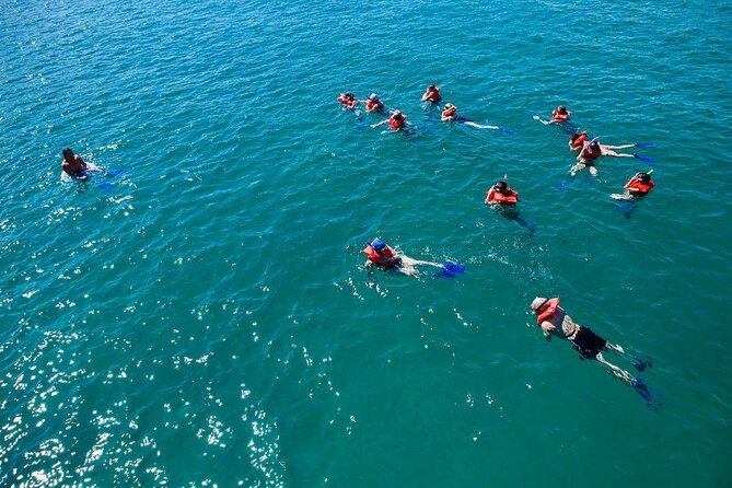 Cabo San Lucas Arch Tour and we go down to Playa del Amor - Crew, boats, and timing: how to avoid the stress points