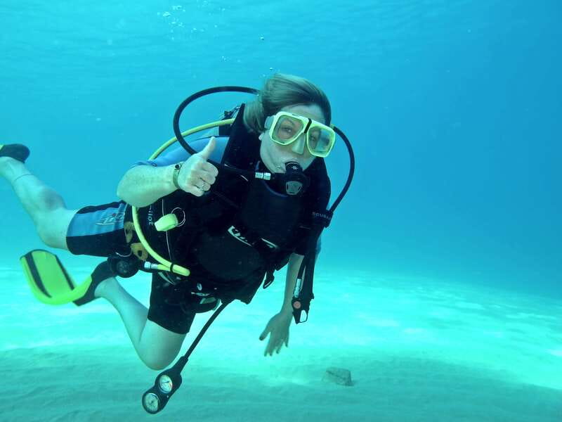 Cabo San Lucas: Beginners Diving Experience w/ Water & Snack - The Boat Ride: Short, Simple, and Built for Nervous Beginners