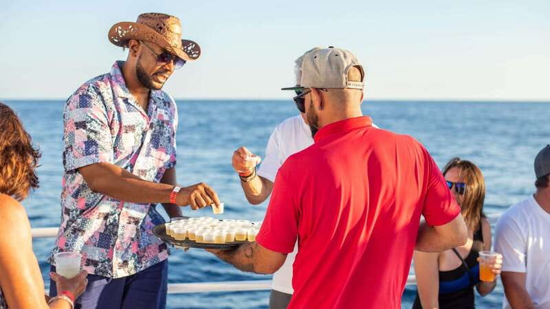 Cabo San Lucas: Cabo Mar Mexican Flavors Sunset Cruise - The Arch Photo Stop: The Cabo Moment You Can Actually Plan For