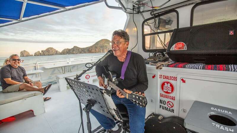 Cabo San Lucas: Cabo Mar Mexican Flavors Sunset Cruise - Sunset Timing: When to Look Up and When to Eat