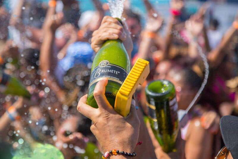 Cabo San Lucas: Hip Hop Boat Party with Unlimited Drinks - Is this Cabo hip hop boat party worth $105?