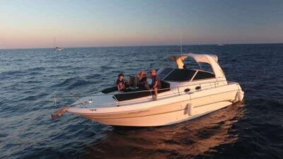 Cabo San Lucas Private Yacht 1 Hour Express Highlight Cruise - Your yacht ride setup: comfort, crew, and what to notice first