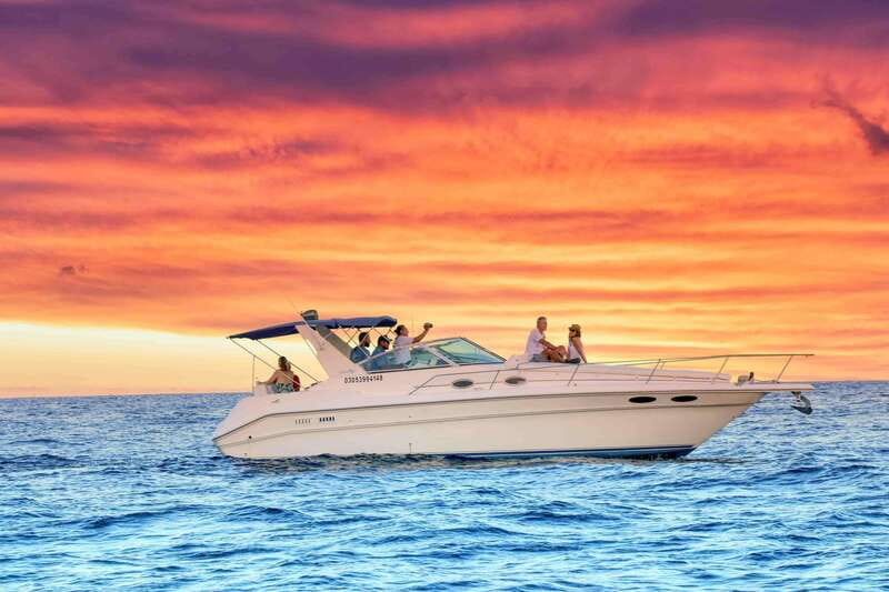 Cabo San Lucas Private Yacht 1 Hour Express Highlight Cruise - The Cabo Arch: where the camera time actually pays off
