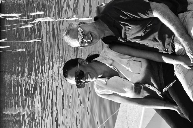 Cabo San Lucas Sunset Cruise with Unlimitted Drinks - Marine life spotting: sea lions, stingrays, and what to watch for