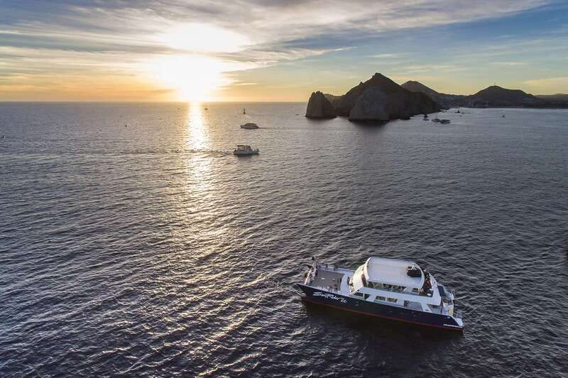 Cabo San Lucas: Sunset Dinner Cruise - Dinner, Open Bar, and the Sunset Schedule