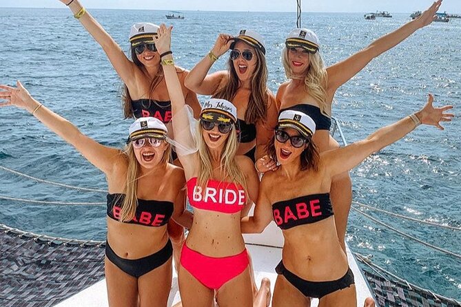 Cabo San Lucas Three Hour Private Boat Snorkeling Tour - The open bar and the onboard vibe: Keeping the day easy