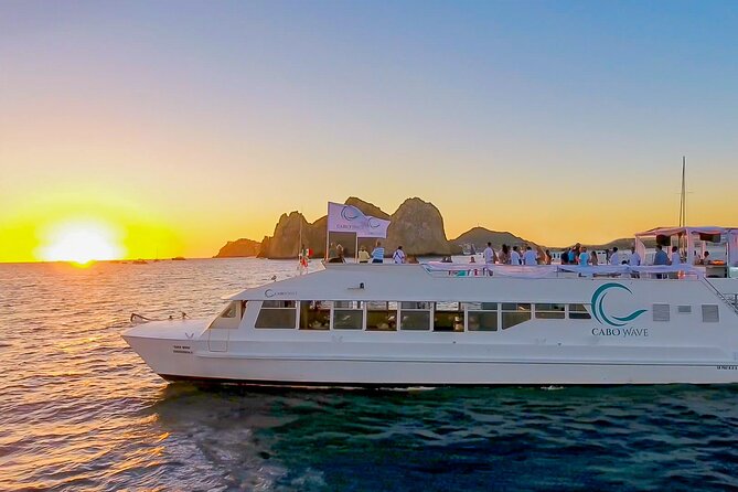 Cabo Sunset Dinner Cruise with Live Music & Open Bar on Cabo Wave - Hosts and On-Board Extras That Make It Feel Like a Night Out