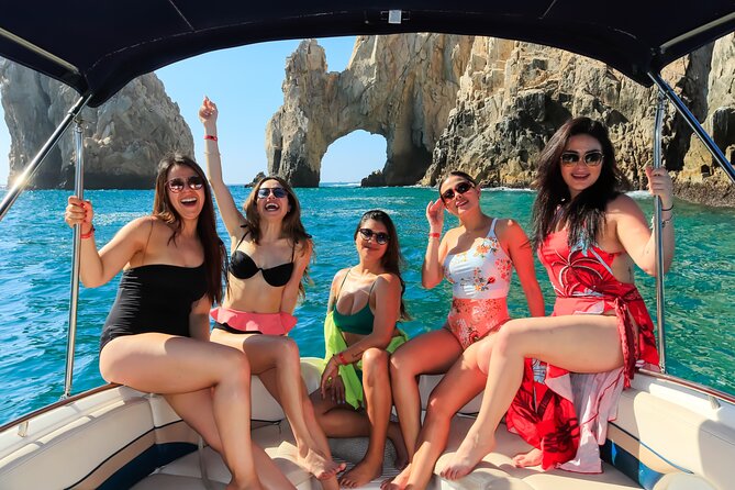 Cabo Yacht Tour to Lovers or Pelícano Beach + Beach Time - A short Cabo yacht ride that doesn’t eat your whole day
