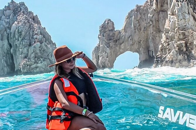 Cabo's Original Clear Boat Tour: See the Arch and Land's End - Stop 2: Pelican Rock shots and the sea-life moment