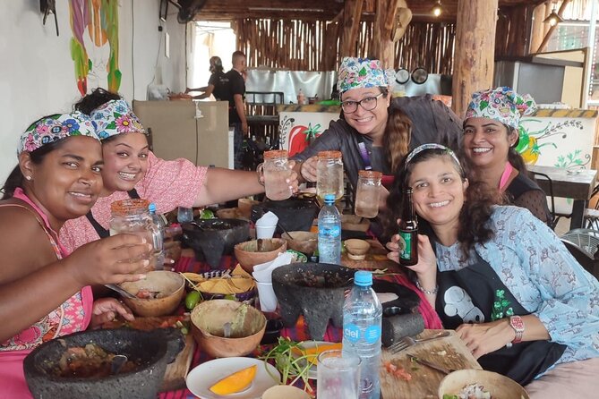 Cooking classes + margaritas and mezcal tasting - Margaritas and Mezcal Tasting During the 2-Hour Open Bar