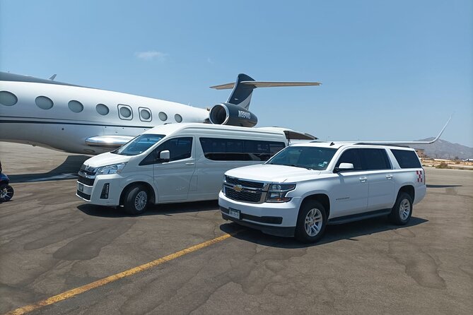 Elevate Your Journey with Full Service Affordable Transport - Spotting Your Chauffeur Fast (Even When the Terminal Feels Busy)
