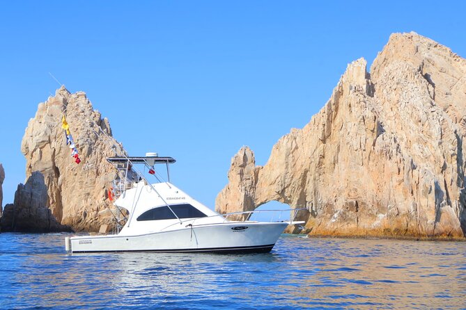 Exclusive Fishing Experience in Los Cabos – Aboard the Phantom I - Crew energy: Captain Javier, deckhands Freddy and Oman, and the Luis team