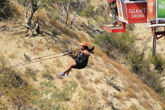 Extreme Swing - Fly from the Glass Bottom Gondola - The giant swing itself: free-fall, then pendulum speed