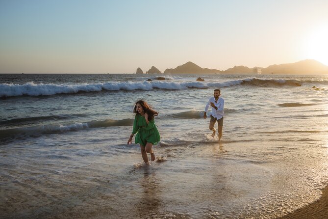 Farid Fotografia - Photo Session in Los Cabos - Price and Value: $388.55 per Group (Up to 6)