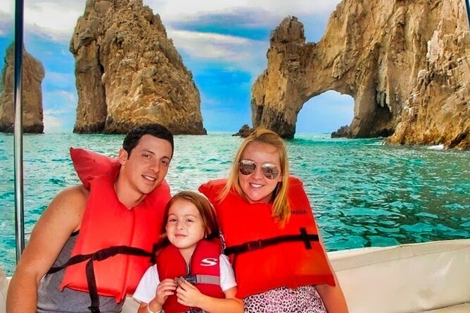 Glass Bottom Boat Sightseeing Tour in Cabo San Lucas - How the glass-bottom viewing fits in (and when it feels disappointing)