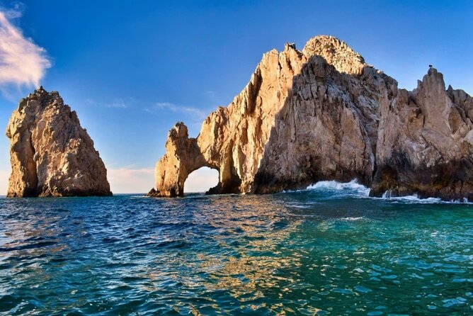 Glass Bottom Boat Sightseeing Tour in Cabo San Lucas - Stop 2: Divorce Beach and the trick of the last boat