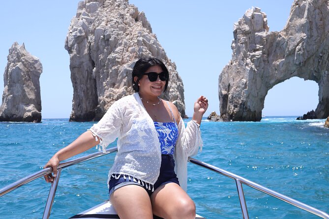 Group tour of the Cabo San Lucas Arch - Price and value: why $20.91 can work for a quick Cabo day