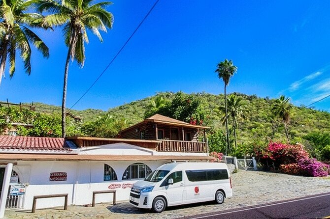 La Paz and Todos Santos Day Trip with Lunch - Transport and Group Size: Why Comfort Matters Here