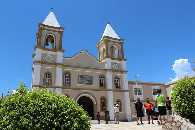 Los Cabos Deluxe City Tour: San Jose, San Lucas and The Arch - Cabo San Lucas: the Arch photo stop (and what to expect)
