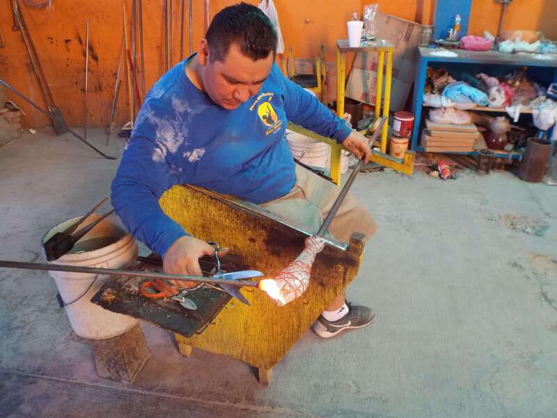 LOS CABOS ENCOUNTER - The glass-blown art stop: recycled bottles become real souvenirs