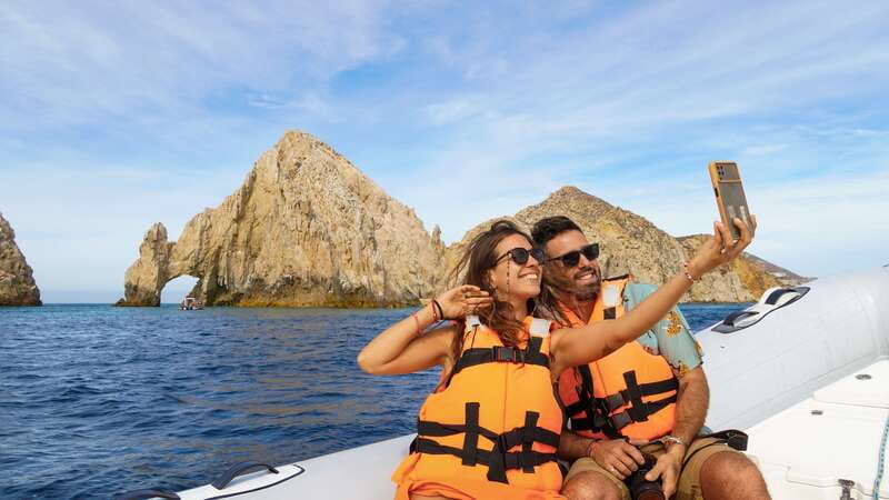 Los Cabos Famous Arch cruise, City tour and Lunch - Sea lions on a cruise: the part you’ll remember