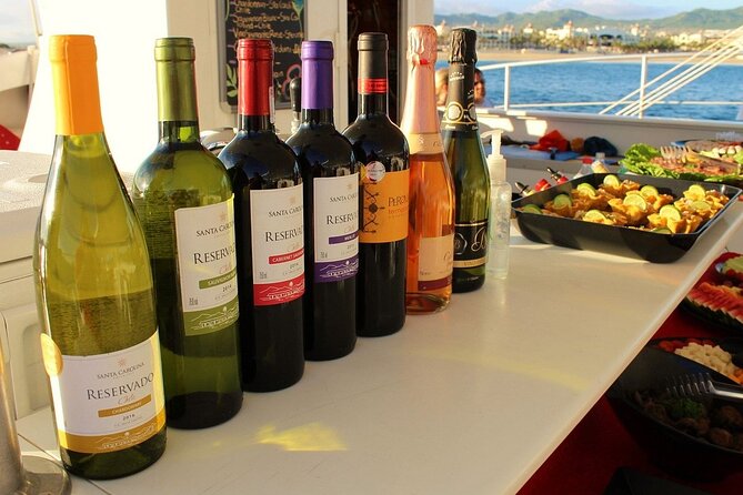 Los Cabos Jazz & Wine Sunset Cruise - Jazz, wine, and the onboard vibe: set expectations