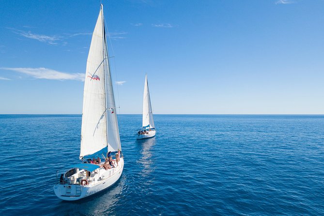 Los Cabos Luxury Sailing, Snorkel and Lunch Cruise - El Arco de Cabo San Lucas: the viewpoint stop that anchors the photos