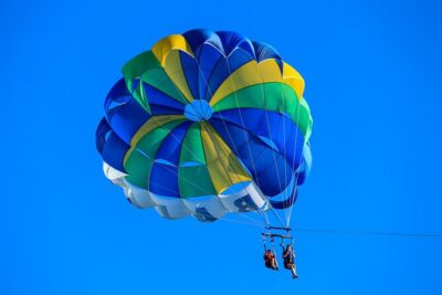Los Cabos Parasailing Adventure Skybound over Cabo San Lucas Bay - From Medano Beach to the Platform: How the Day Starts
