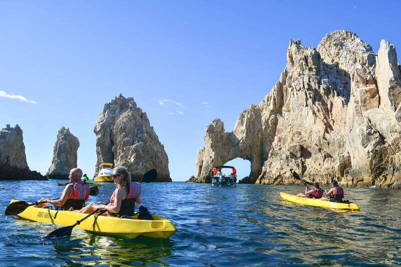 Los Cabos: Private Kayaking and Snorkeling Tour at the Arch - Arch of Los Cabos: how the guided paddle turns into real photo time