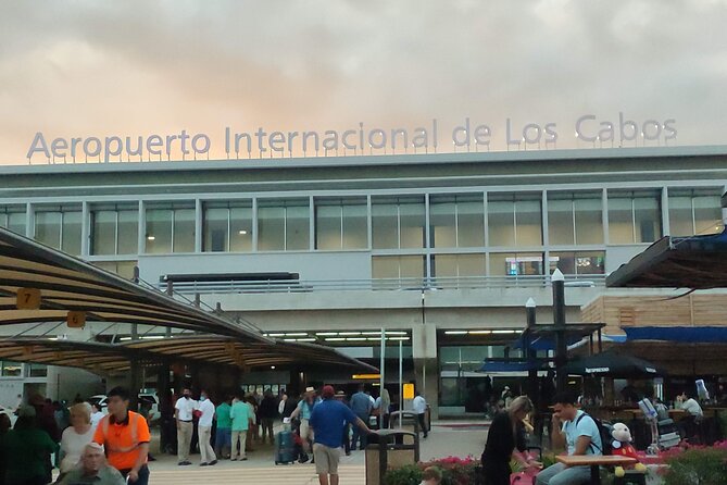 Los Cabos Private Transportation (Zone 3) One Way - English Support and Driver Help You’ll Actually Use