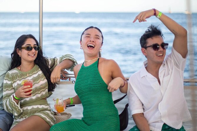 Los Cabos Taco, Margaritas and Sunset Combo Cruise - Safety, comfort, and practical expectations on board