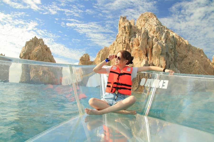 Los Cabos Tour to the Arch in a Transparent Boat - The Transfer and Short Sightseeing Walk: Get Your Bearings