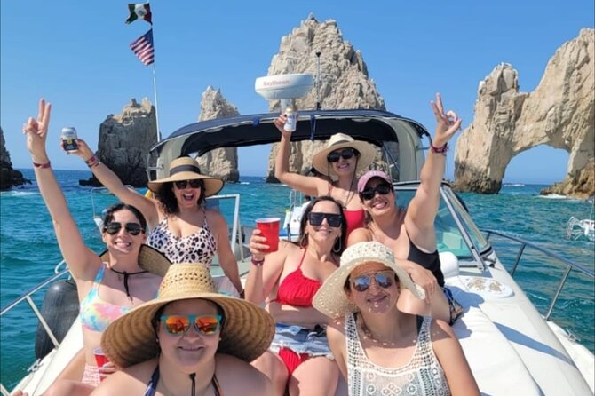 Los Cabos Yacht Adventure - Arch, Snorkel, Lunch, Drinks 1-18ppl - Anchored Bay Time: Chileno Bay vs. Santa Maria Bay