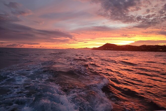 Los Cabos Yacht Adventure - Arch, Snorkel, Lunch, Drinks 1-18ppl - Snorkeling, Paddle Boarding, and Floating Mats: Choose Your Comfort Level