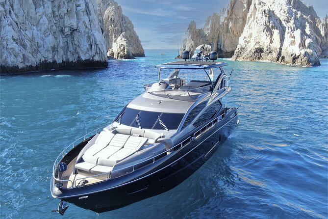 Luxury Black Yacht in Cabo - El Arco stop: photos and sea lion colony viewing
