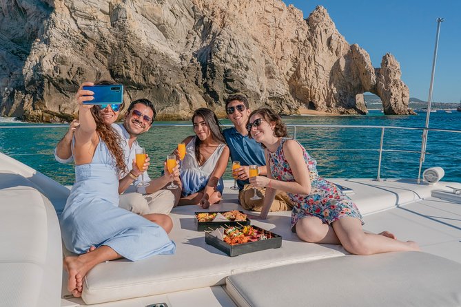Luxury Catamaran Whale Watching Cabo San Lucas - Arch of Cabo San Lucas: sea lions, plus fast and fun photo stops