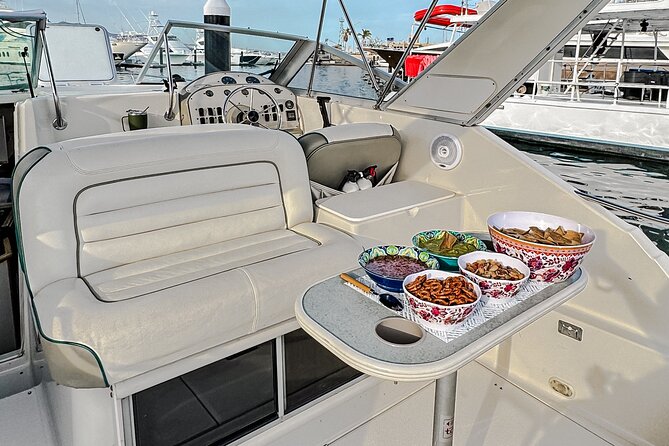 Luxury Yacht Charter and Arch Tour in Cabo San Lucas - Practical Tips for a Smooth Arch Tour Day in Cabo